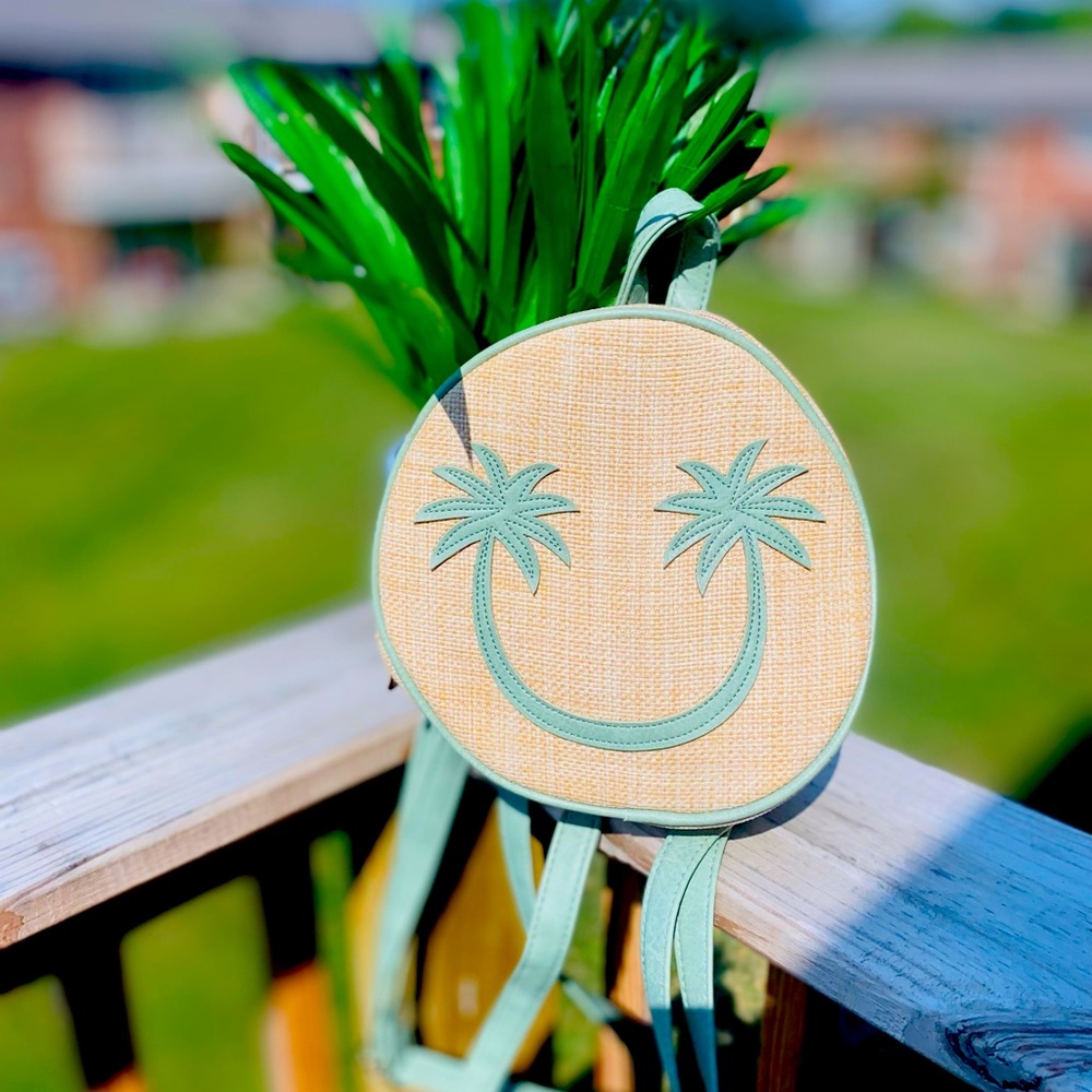 8’’ round smiley face backpack